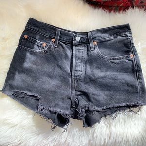 Black Levi’s Cut-Off Denim Shorts